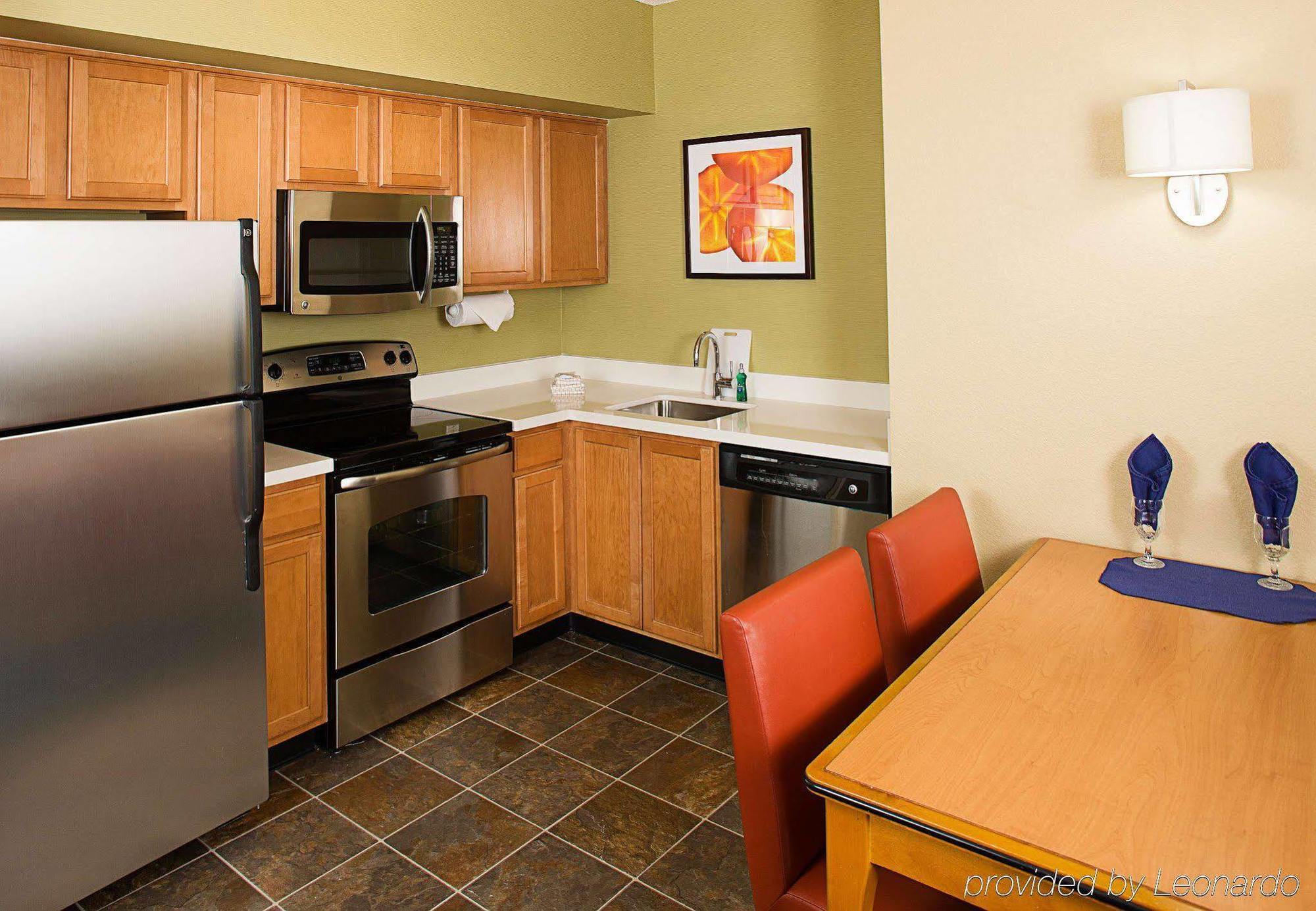 Residence Inn By Marriott Anaheim Resort Area/Гарден Гров Экстерьер фото